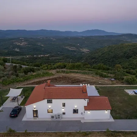 Panorama *