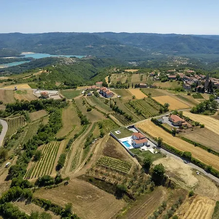 Panorama *